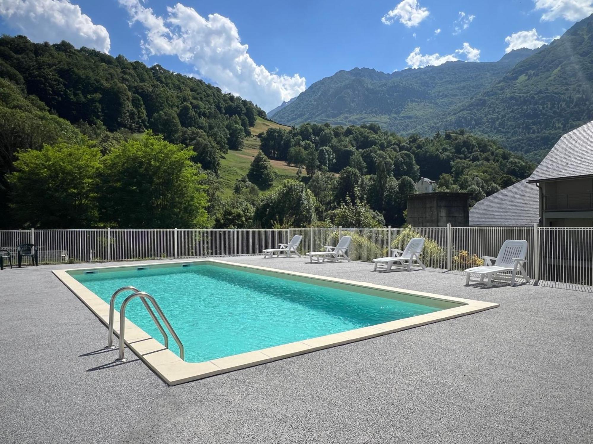 Apartamento Loc Luz St Sauveur 4 Luz-Saint-Sauveur Exterior foto